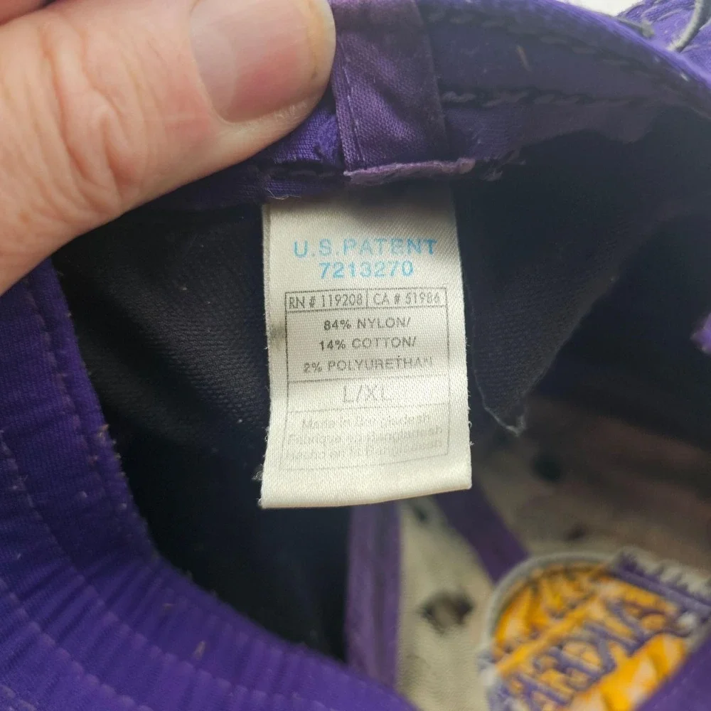Los Angeles Lakers Hat Cap Fitted Mens XL Black Gold NBA Basketball Adidas